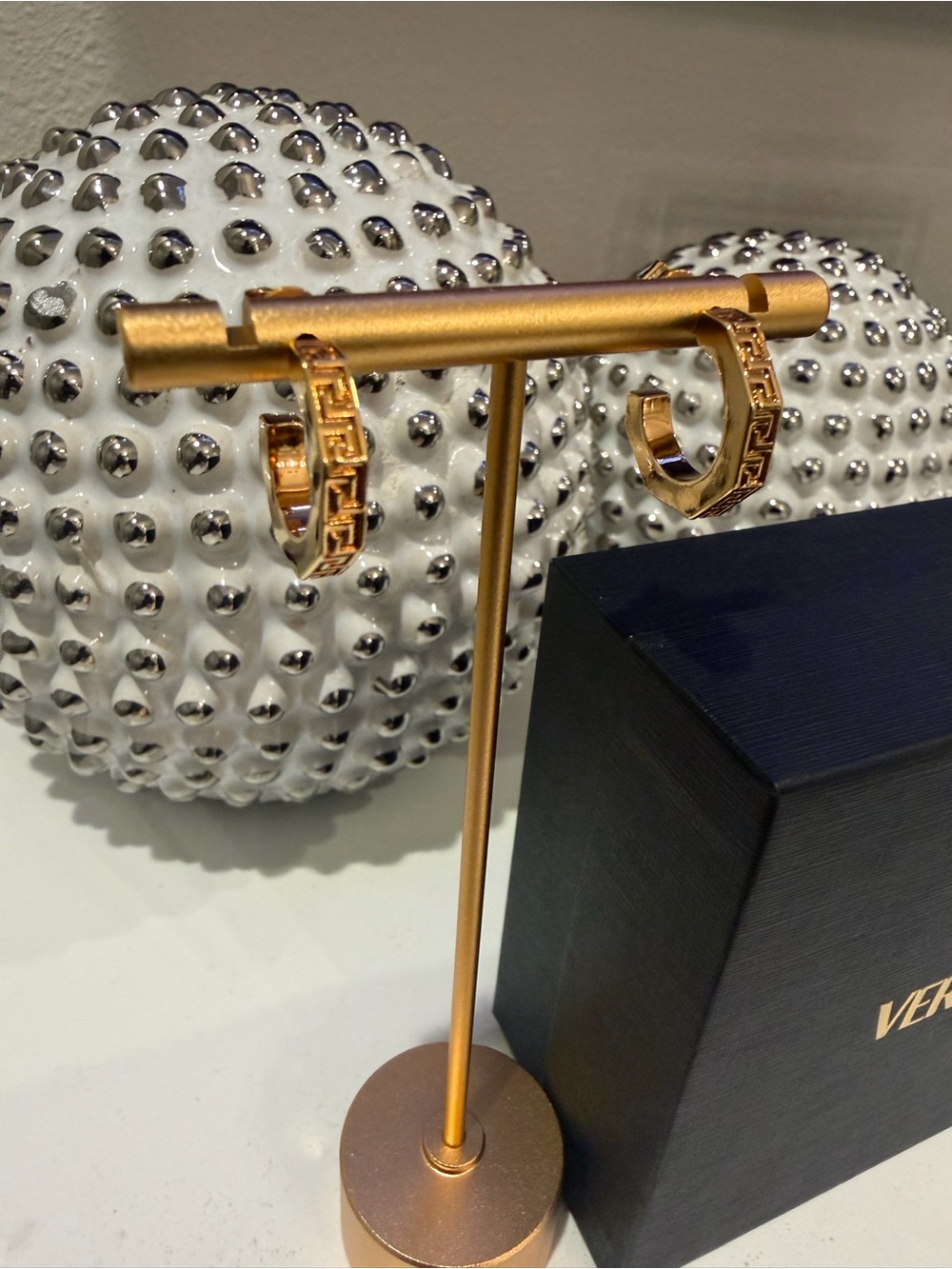 New Versace Greca Gold Hoop Earrings - Picture 3 of 9